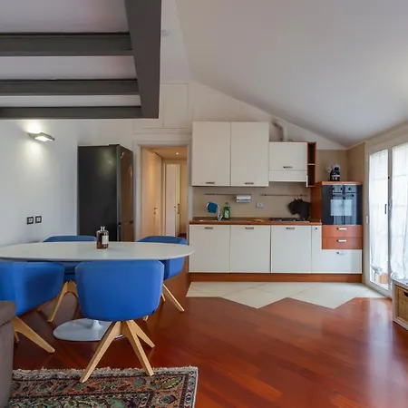 Comfort And Design Between Portello And Citylife ミラノ